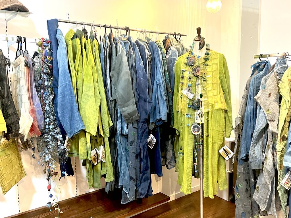 HazumiYoshida　2024 夏 青い服 展
